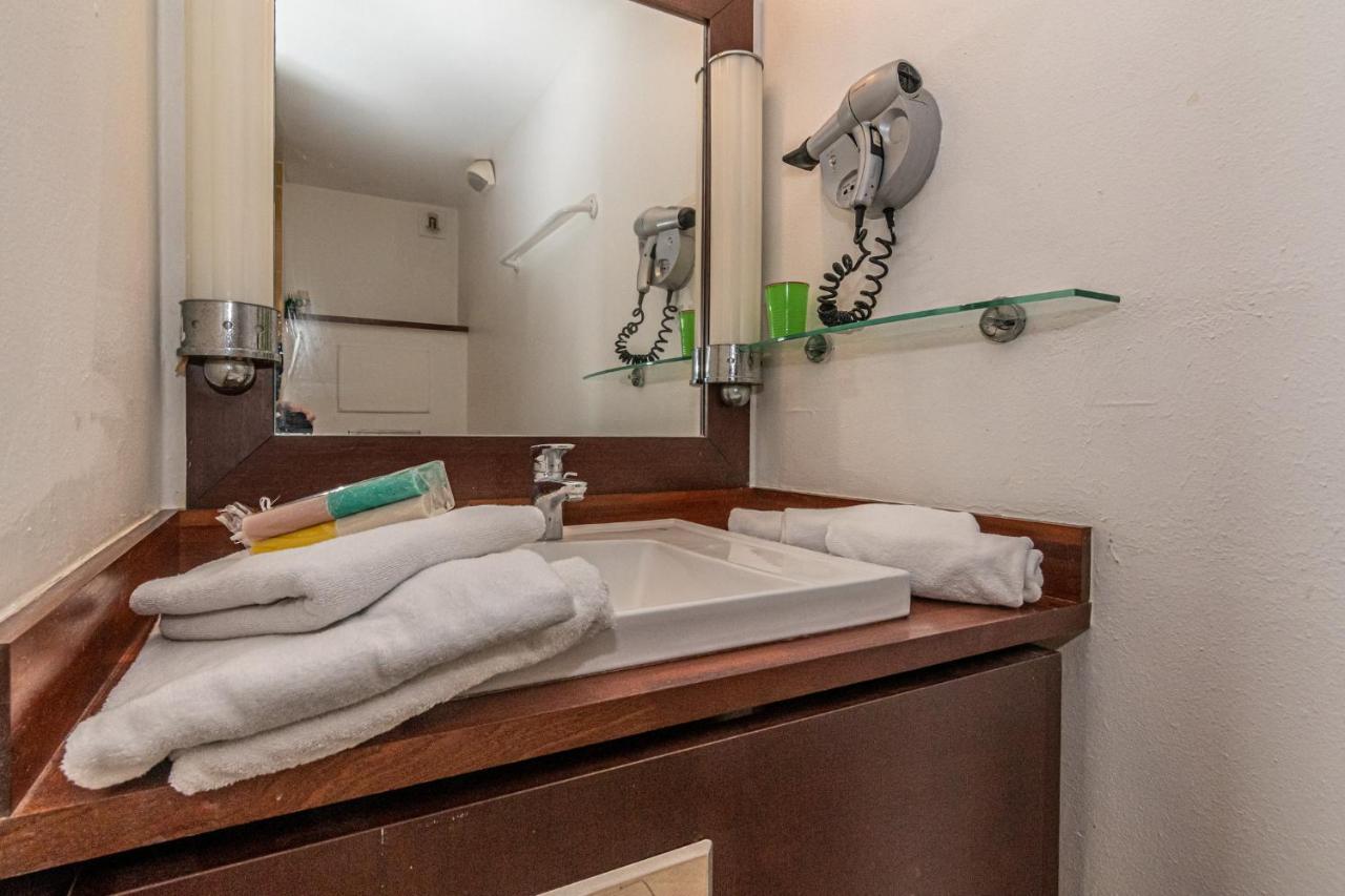 Studio En Duplex , Face A La Mer Le Gosier  Exterior photo