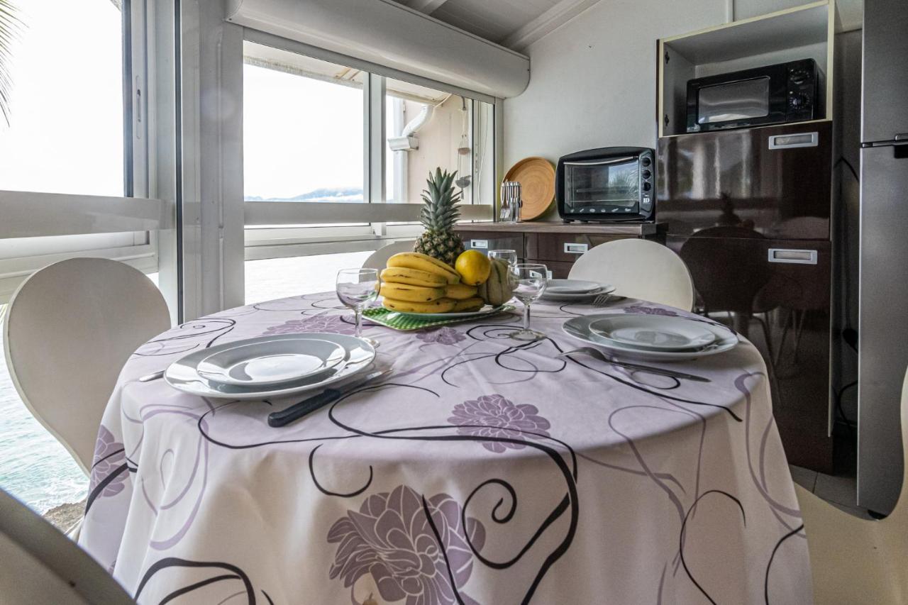 Studio En Duplex , Face A La Mer Le Gosier  Exterior photo