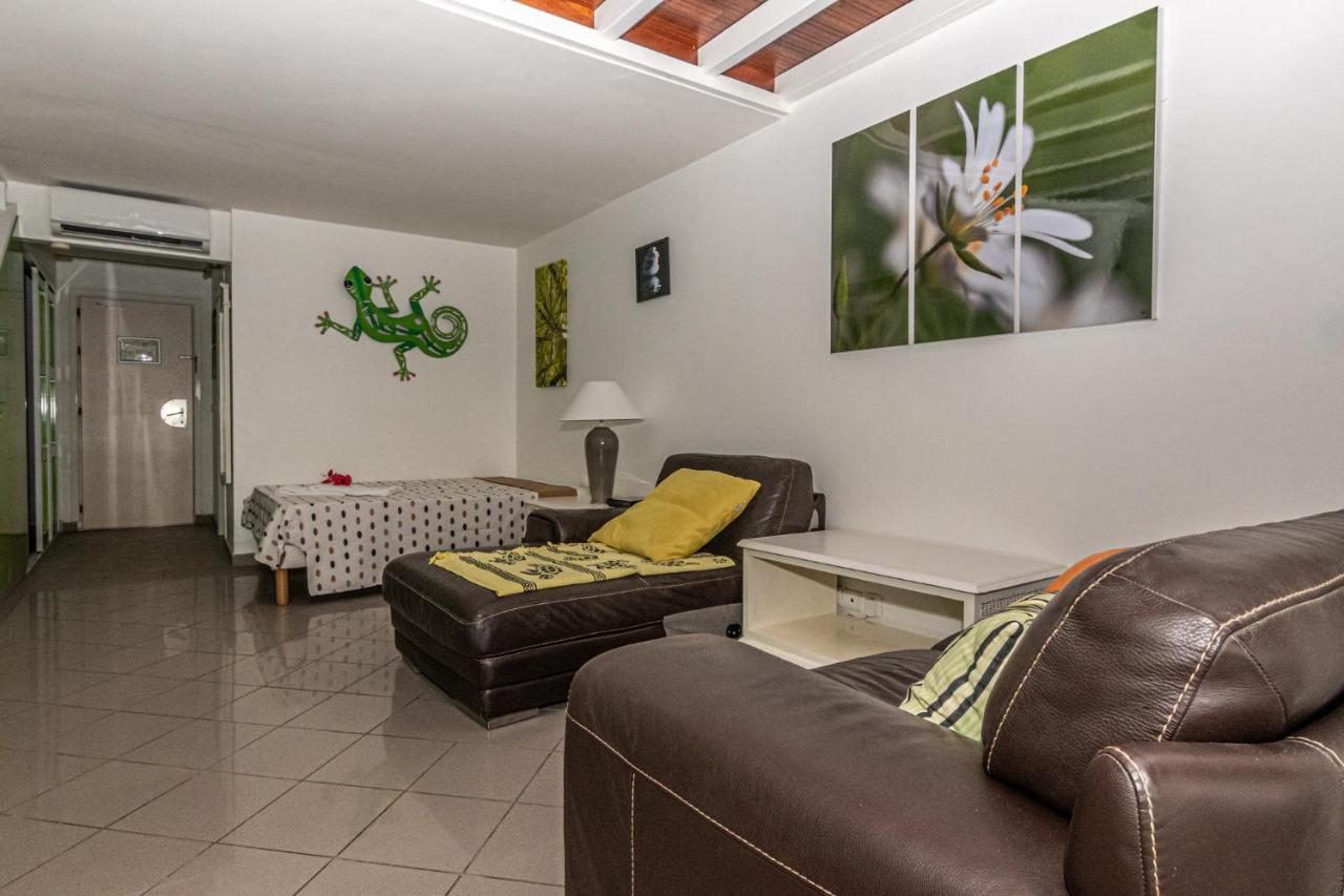 Studio En Duplex , Face A La Mer Le Gosier  Exterior photo