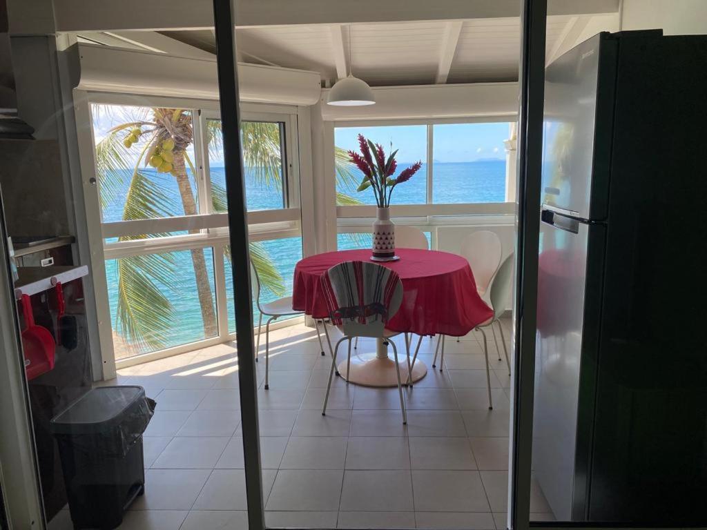 Studio En Duplex , Face A La Mer Le Gosier  Exterior photo
