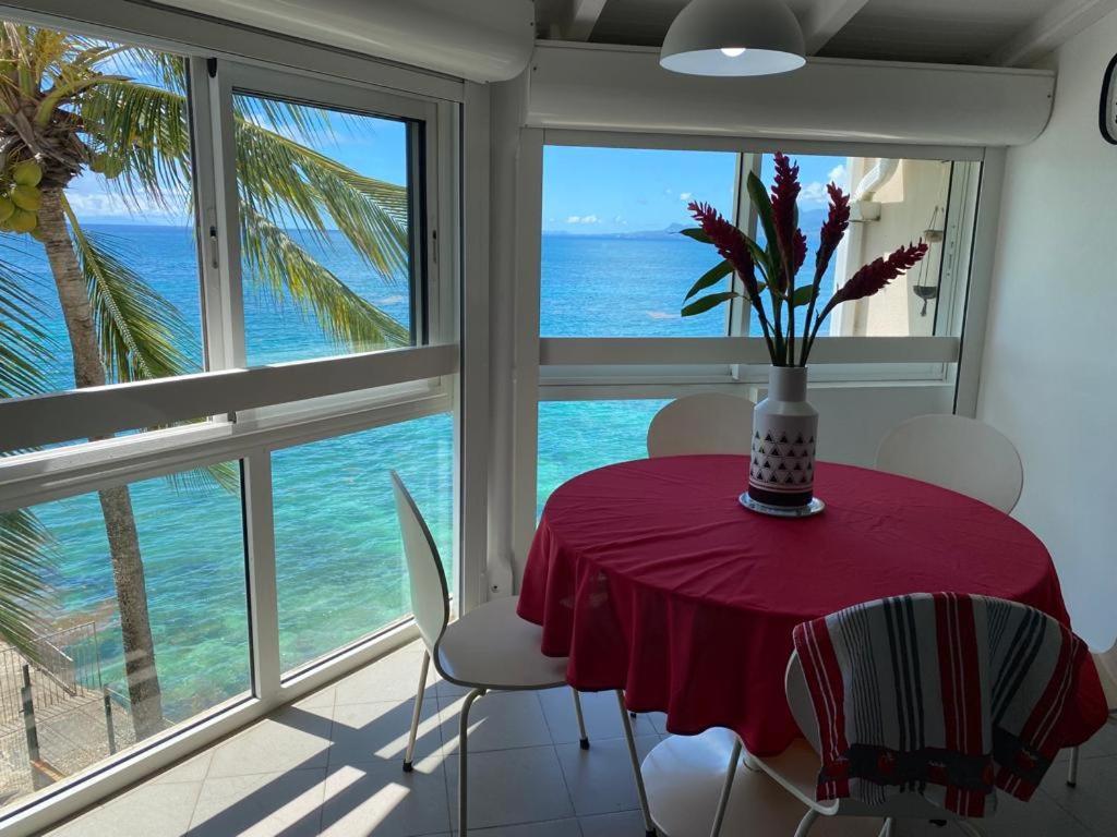 Studio En Duplex , Face A La Mer Le Gosier  Exterior photo
